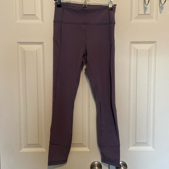lululemon In Movement Tight 25" *Everlux
Purple Quartz - Picture 2 of 3